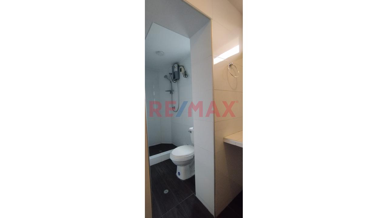 Alquilo Local Comercial U Oficina  En Piso 2 En Misma Avenida Dominicos — foto 4