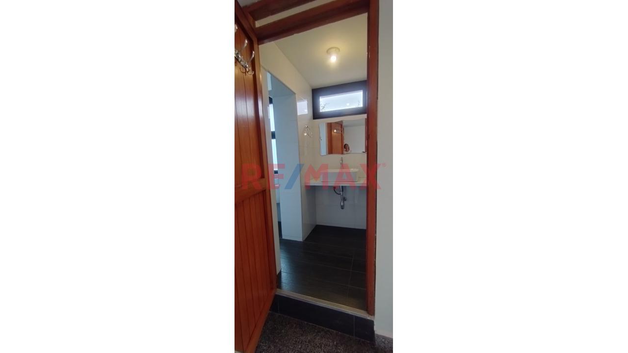 Alquilo Local Comercial U Oficina  En Piso 2 En Misma Avenida Dominicos — foto 2