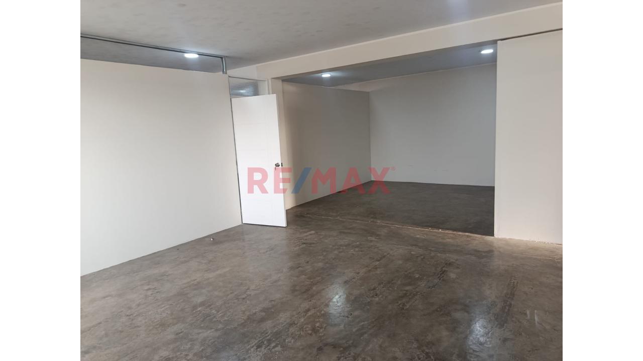 🚀 Local Comercial, Almacén U Oficinas En Alquiler – ¡Excelente Ubicación! - 5