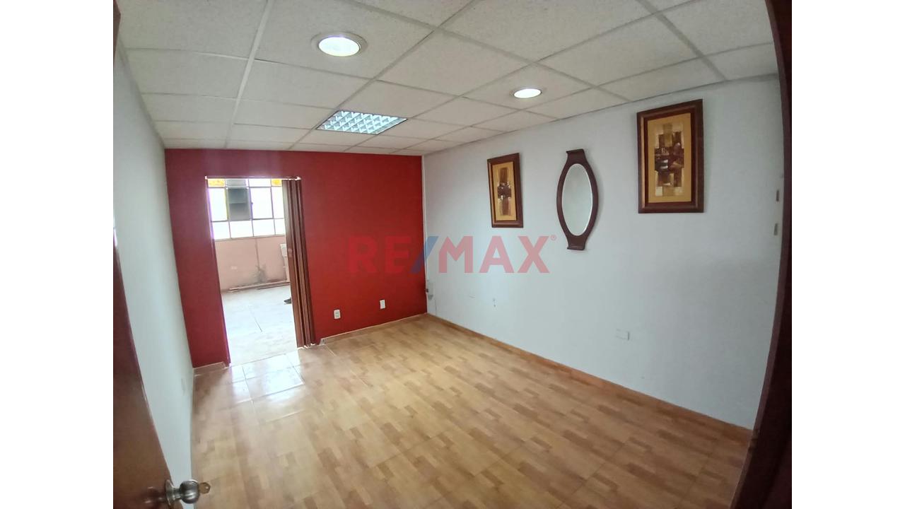 🏢 ¡Alquila Tu Nuevo Local Comercial En San Luis!- Piso 3 120M2 — foto 6