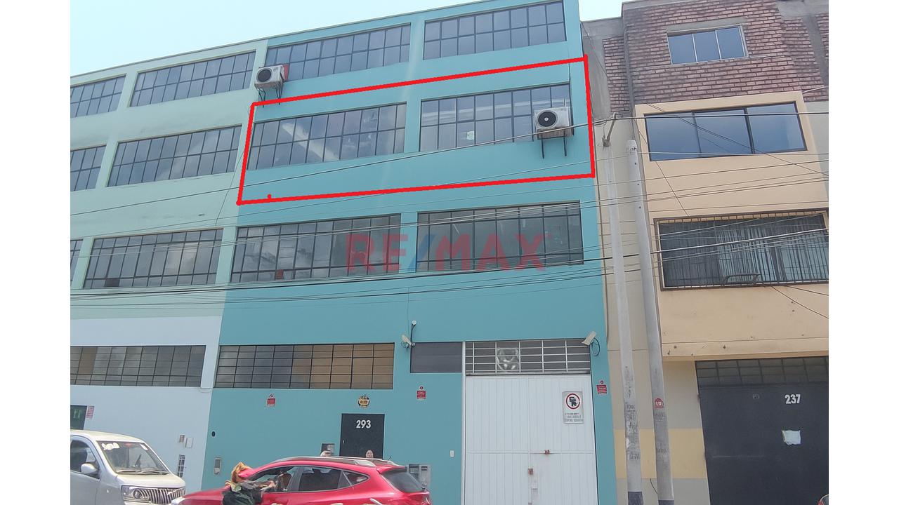 🏢 ¡Alquila Tu Nuevo Local Comercial En San Luis!- Piso 3 120M2 - 1