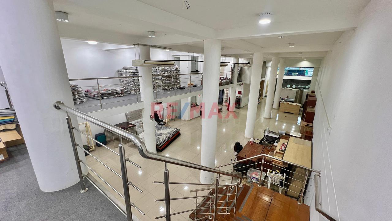 Venta De Local En Pleno Corazon De Lince - 4