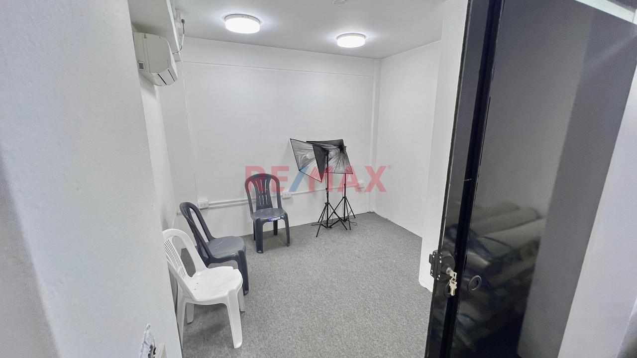 Venta De Local En Pleno Corazon De Lince - 15