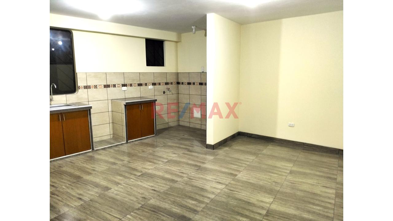 🏡 ¡Vive Frente Al Parque De Los Novios! Amplio Departamento De 112 M² En Pro - Los Olivos | 3 Dormitorios | S/ 1,300 — foto 3