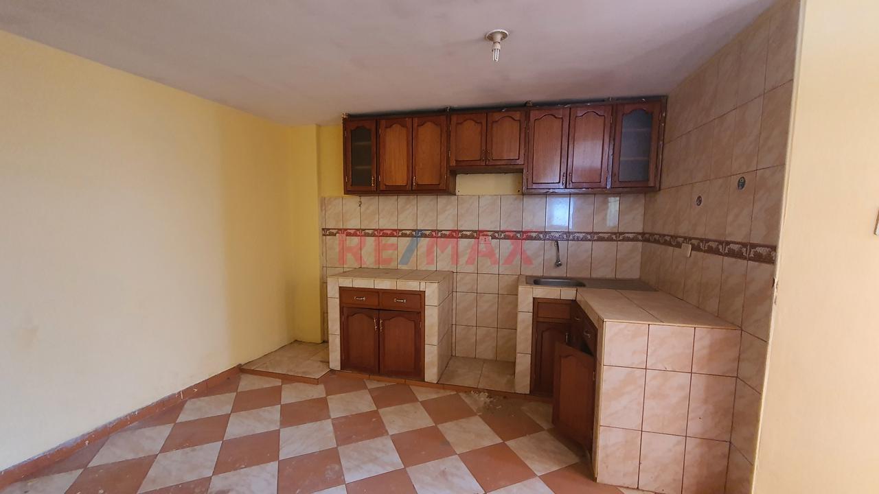 Venta De Casa De 5 Pisos - Puno - 14