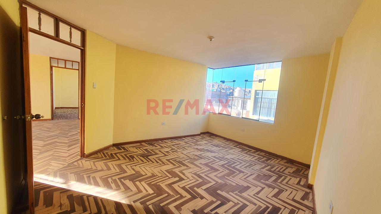 Venta De Casa De 5 Pisos - Puno - 15