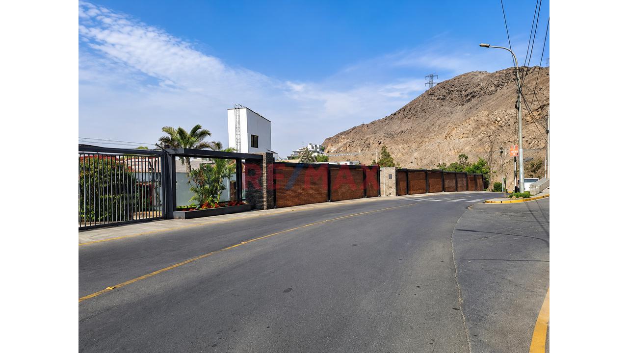 Exclusivo Dúplex Tipo Casa En Condominio Privado | Cerros De Camacho | 323 M² — foto 15