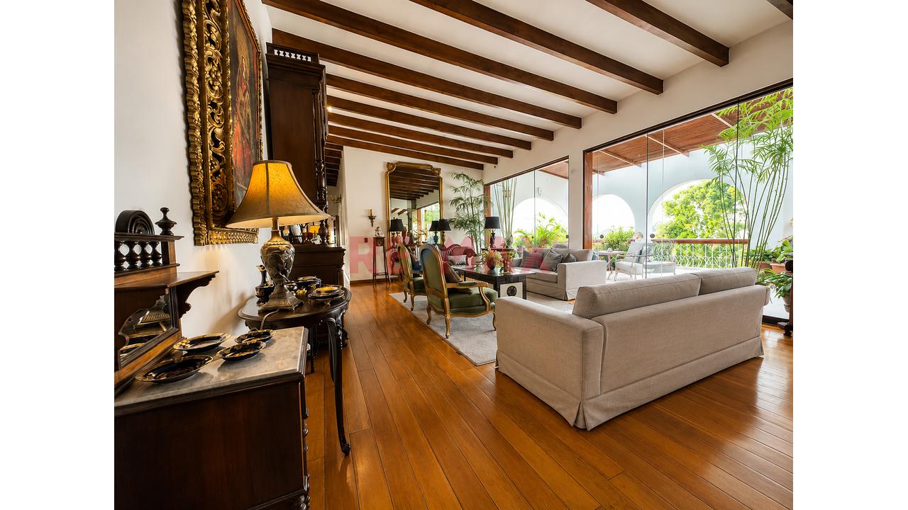 Exclusivo Dúplex Tipo Casa En Condominio Privado | Cerros De Camacho | 323 M²