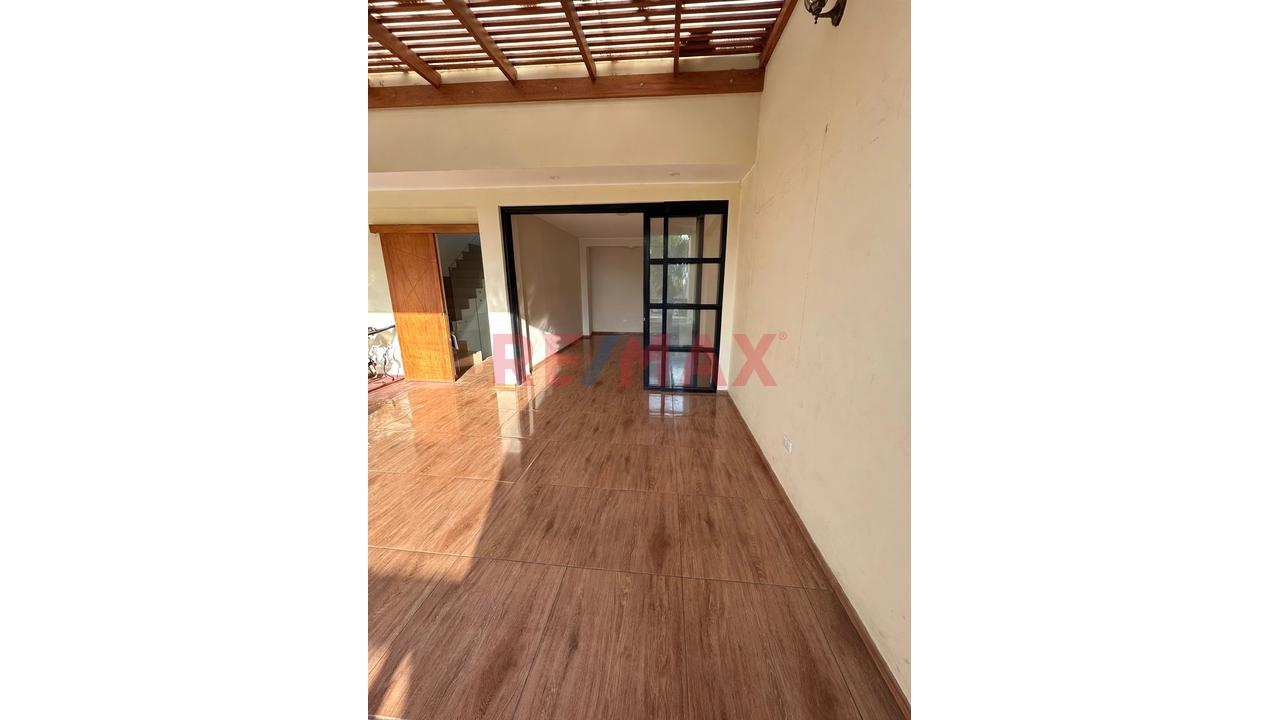 Vendo Moderna Casa Frente A Parque En Urb. Privada Carabayllo  Con Seguridad 24/7 — foto 14