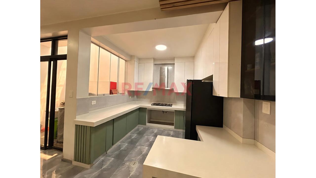 Vendo Moderna Casa Frente A Parque En Urb. Privada Carabayllo  Con Seguridad 24/7 — foto 4