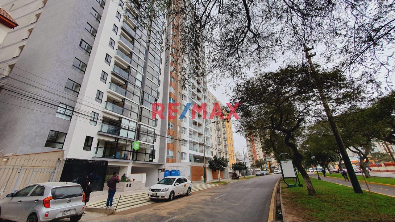 Vendo Hermoso Duplex En Jesus Maria Frente A La Upc 🏙️🏙️ - 1