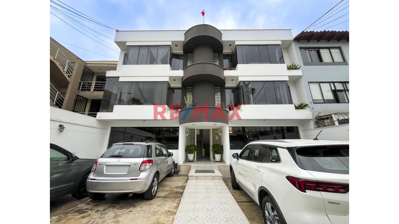 Flat En Primer Piso, Calle Ricardo J. Angulo Ramirez, San Isidro