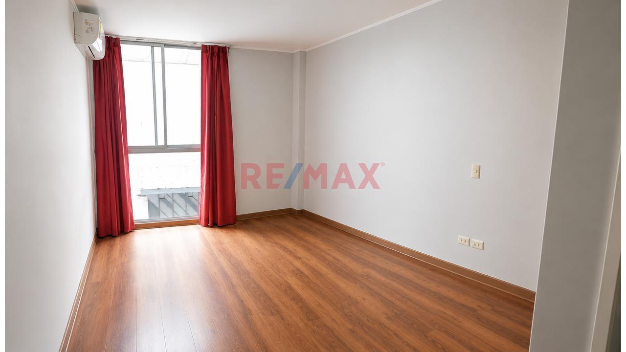 Venta De Departamento En Pueblo Libre - 4