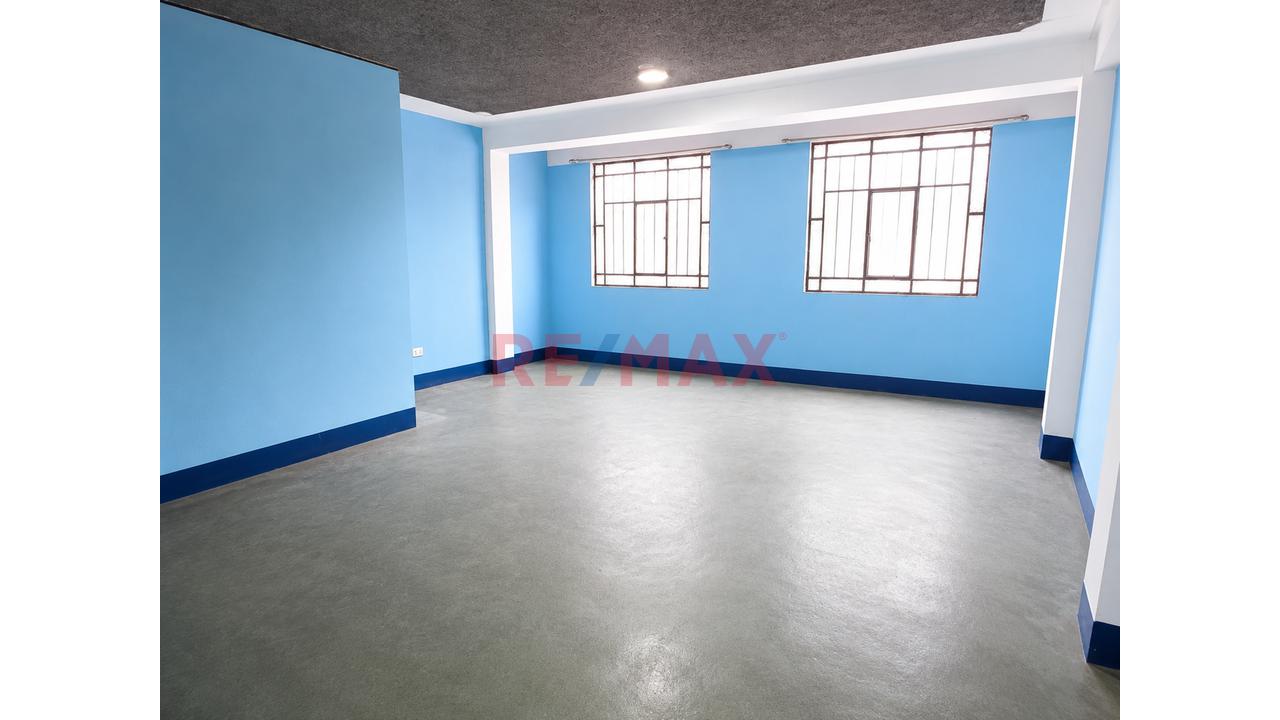 Casa 03 Pisos - Gran Oportunidad De Inversión Vivienda, Alquileres, Kinder - Ate (Huaycan) - 11