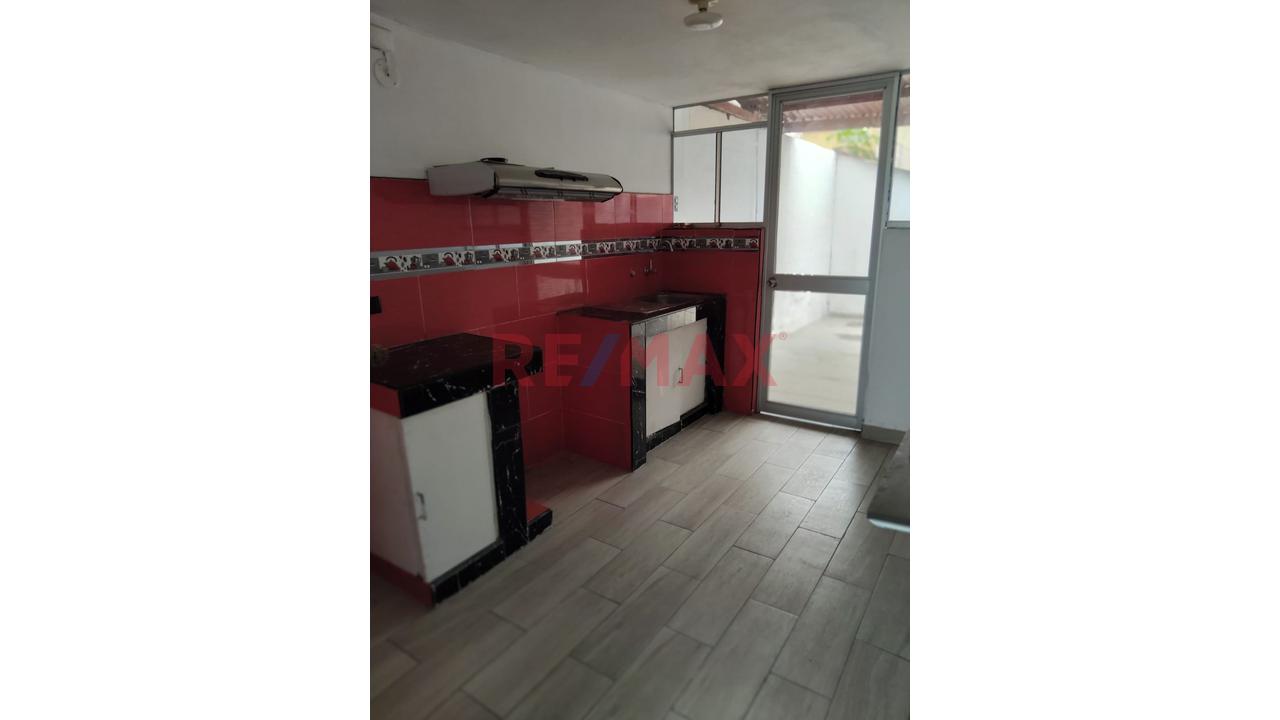 Venta De Casa Urb. Los Precursores - 12