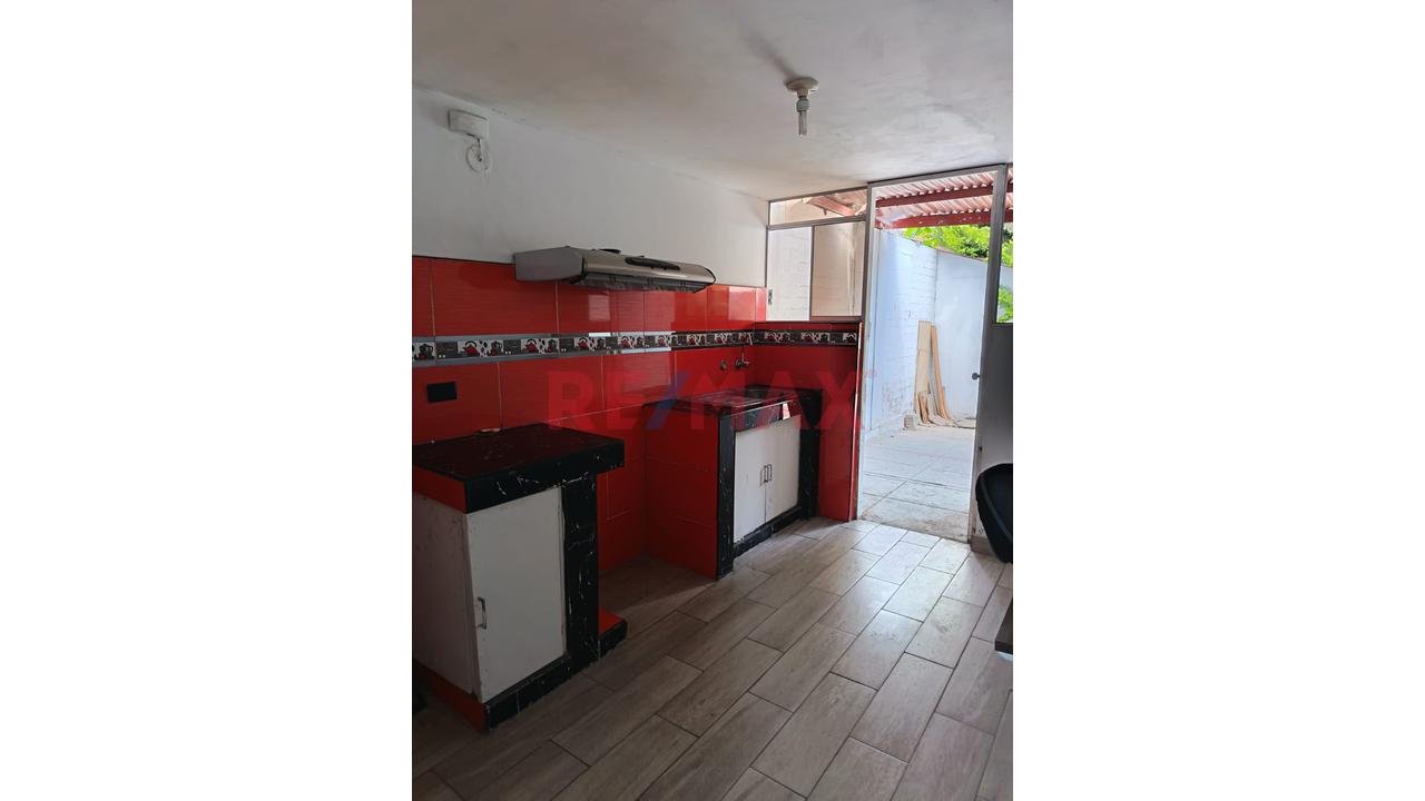 Venta De Casa Urb. Los Precursores - 15