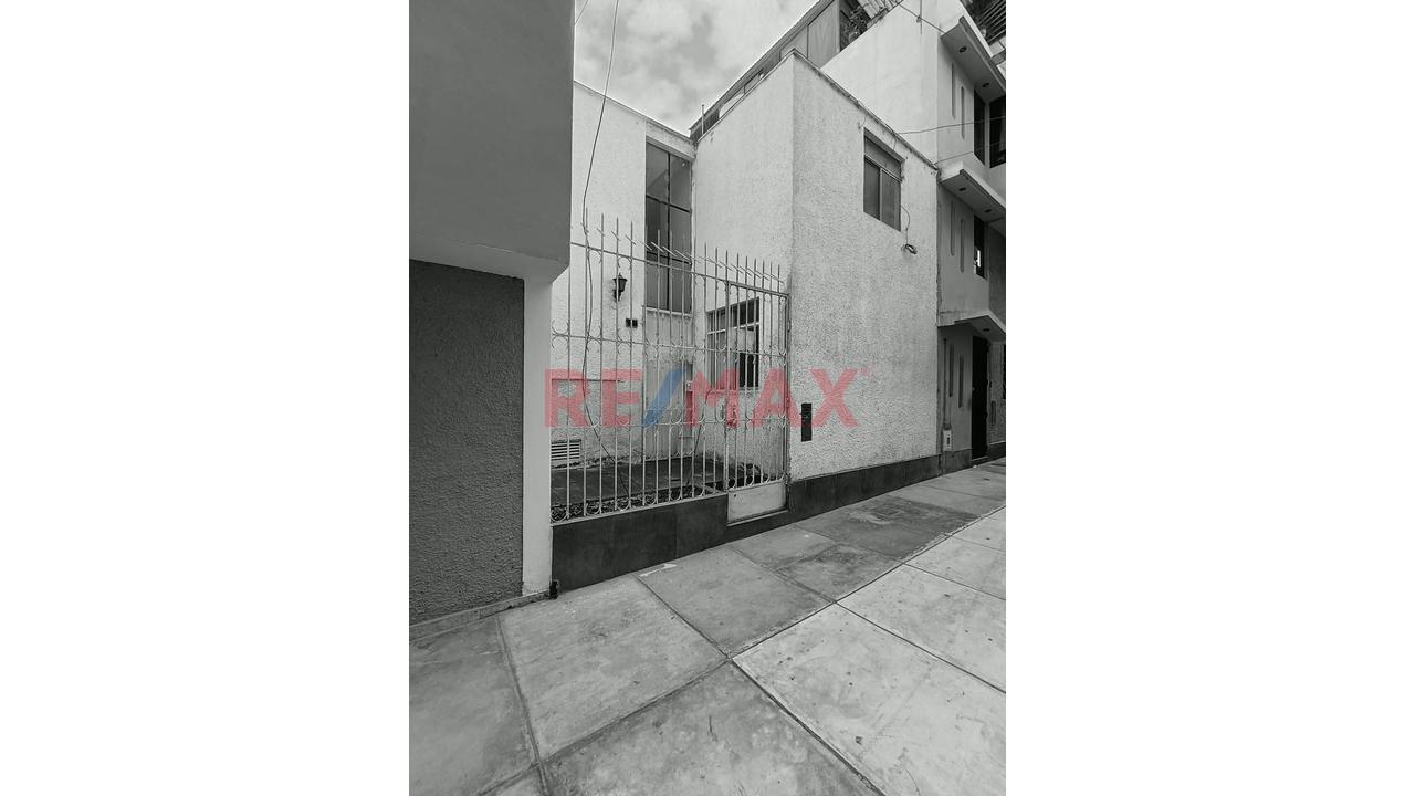 Venta De Casa Urb. Los Precursores - 4