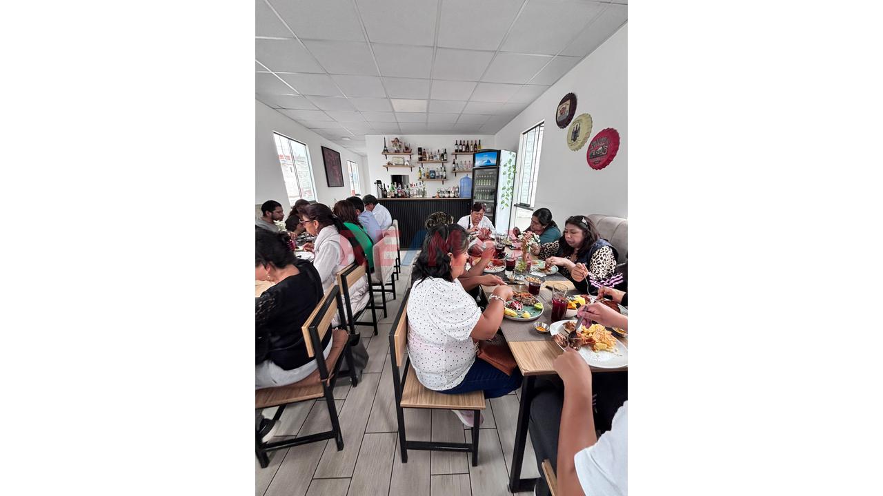 Alquilo Local En 2Do Piso Para Restaurante En San Lazaro Con Juan De La Torre — foto 6