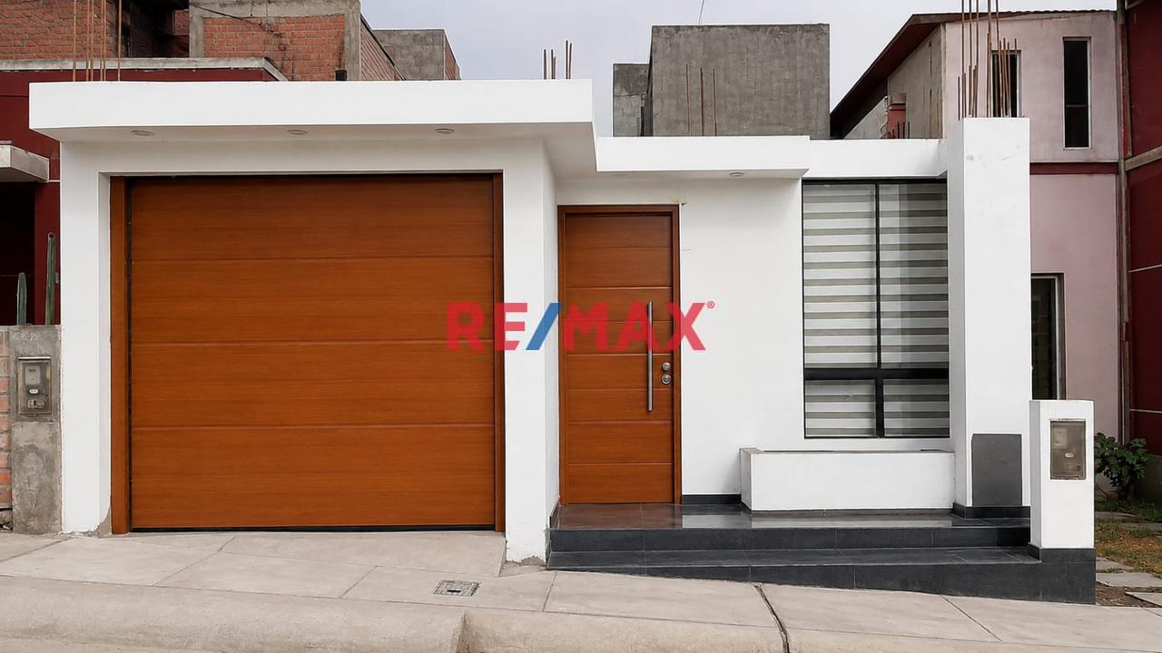 Casa En Venta En Villa Club V - Carabayllo