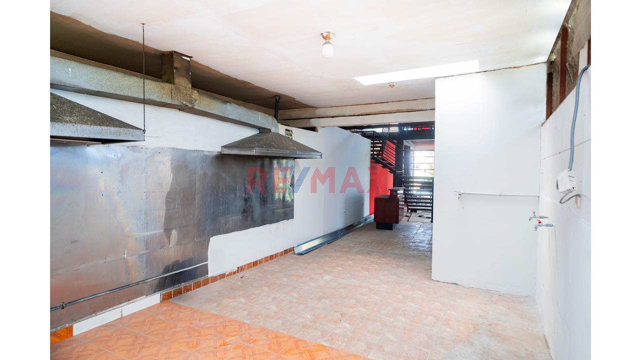 Venta De Local Comercial En Tarapoto - 2