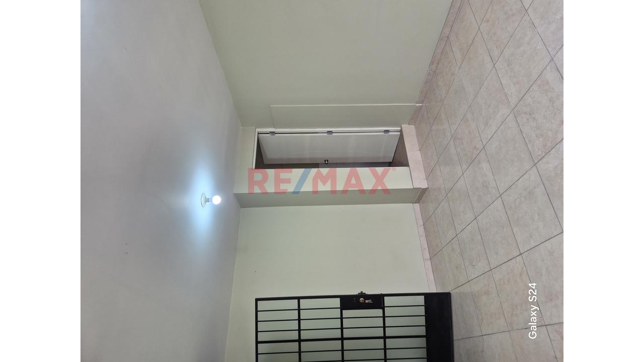 Alquiler/Oficina/Sol De Oro/Los Olivos/Piso 2/20M2/S/.1000 - 2