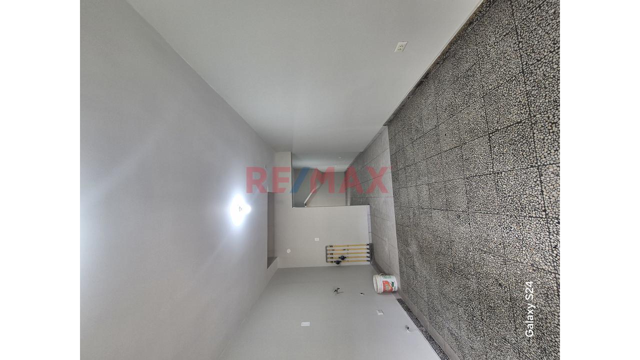 Alquiler/ Local Comercial/Sol De Oro/ Los Olivos/ 100M2/ Piso 1/ S/3800 — foto 4
