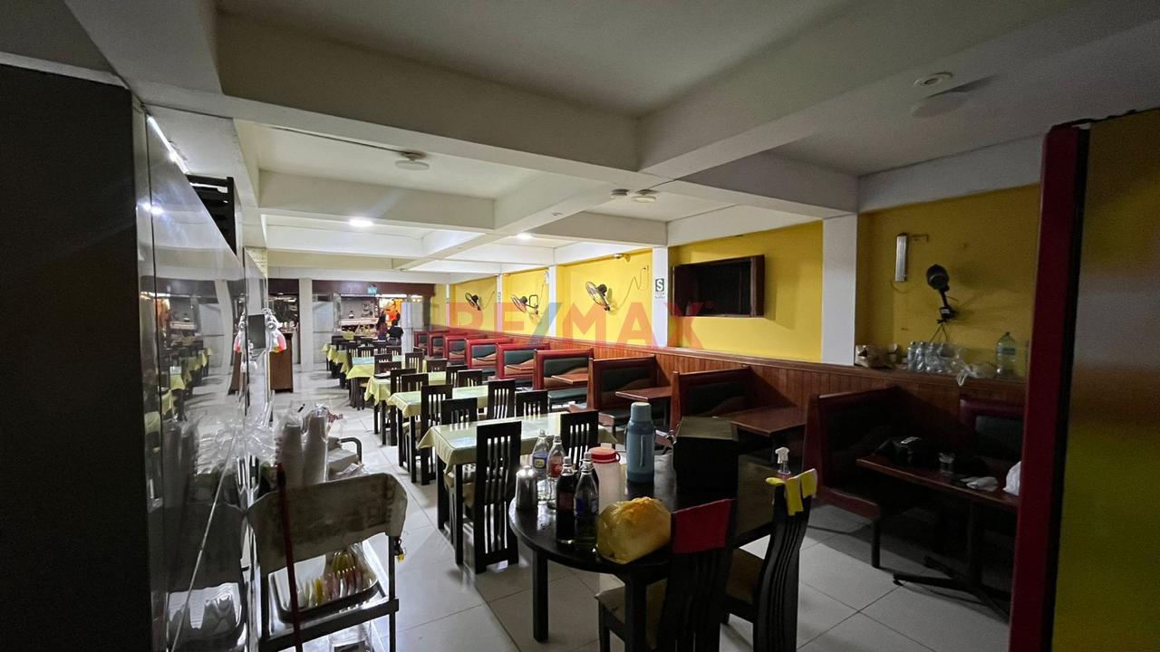 Primer Y Segundo Piso En Venta En Una Zona Altamente Comercial De Av. San Luis. - 6