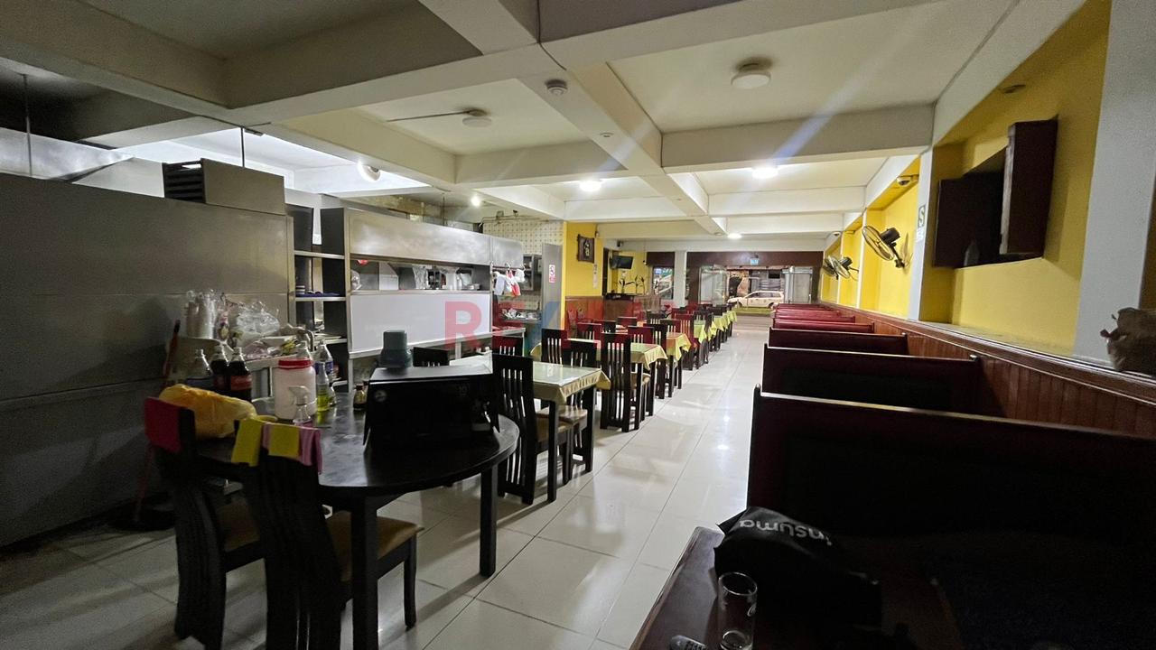 Primer Y Segundo Piso En Venta En Una Zona Altamente Comercial De Av. San Luis. - 2