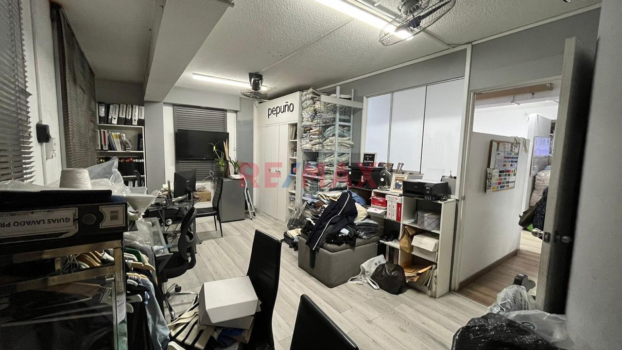 Primer Y Segundo Piso En Venta En Una Zona Altamente Comercial De Av. San Luis. - 16