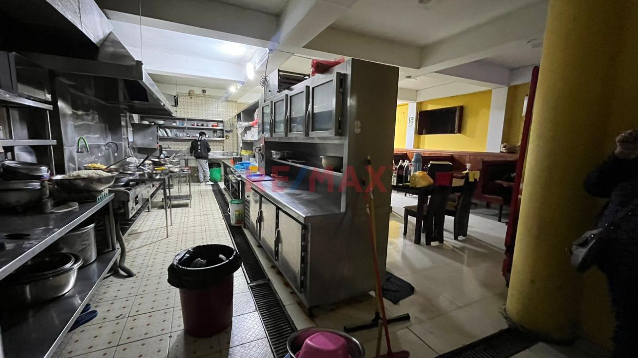 Primer Y Segundo Piso En Venta En Una Zona Altamente Comercial De Av. San Luis. - 5