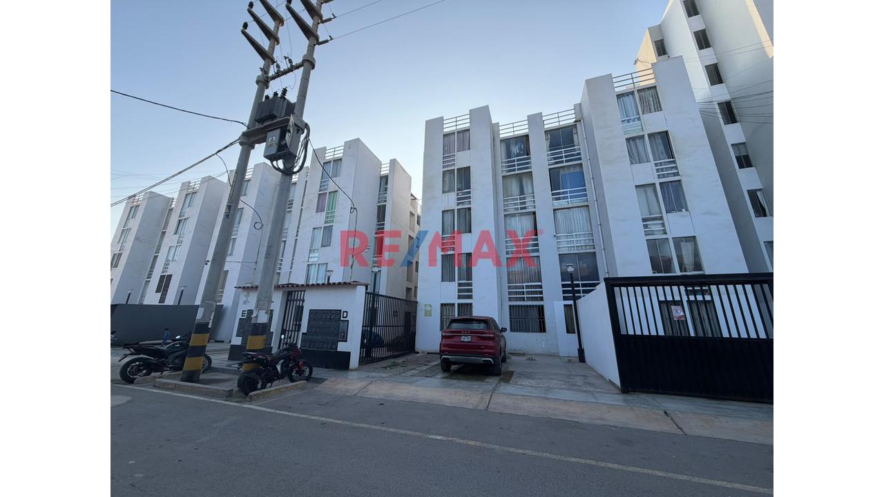 Venta De Mini Departamento En Condominio Los Sauces - Segundo Piso - 1