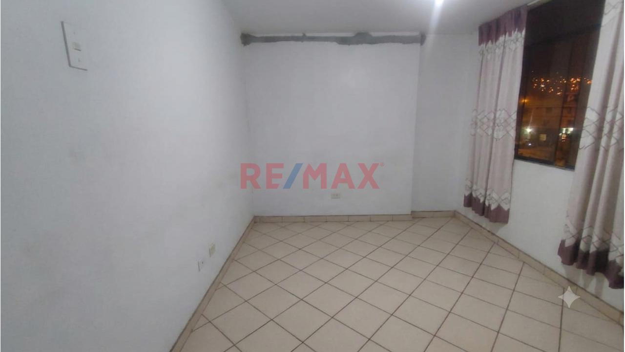 Venta De Deparatamento Amplio - Chimpuocllo - Carabayllo — foto 3