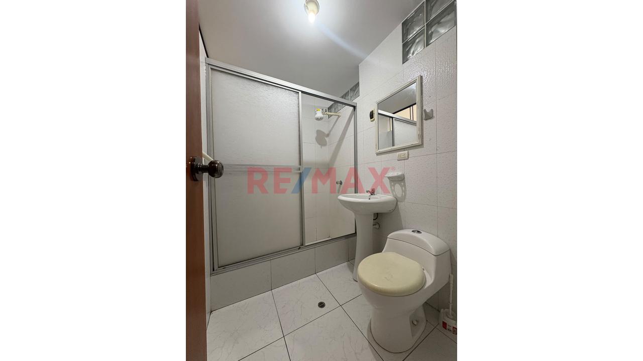 Linda Casa En Venta Urb San Isidro - 11