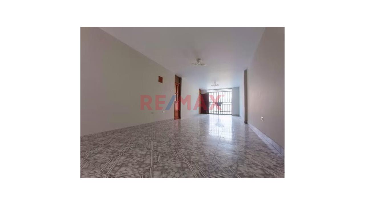 Linda Casa En Venta Urb San Isidro - 12