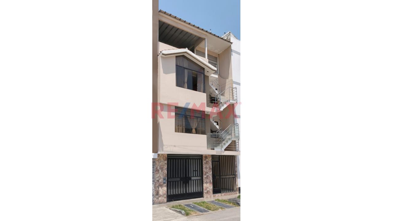 Linda Casa En Venta Urb San Isidro - 1