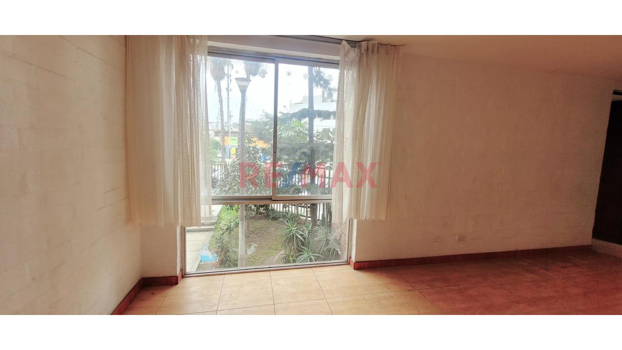 ¡Vive En Surquillo! Amplio Departamento De 3 Dormitorios En 2.° Piso! — foto 2
