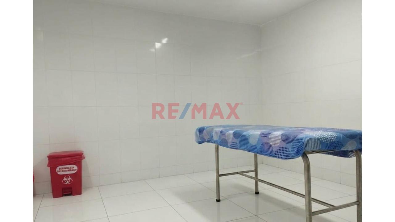 Venta De Local Para Consultorio Medico Y Afines En Av, Huaylas - 2