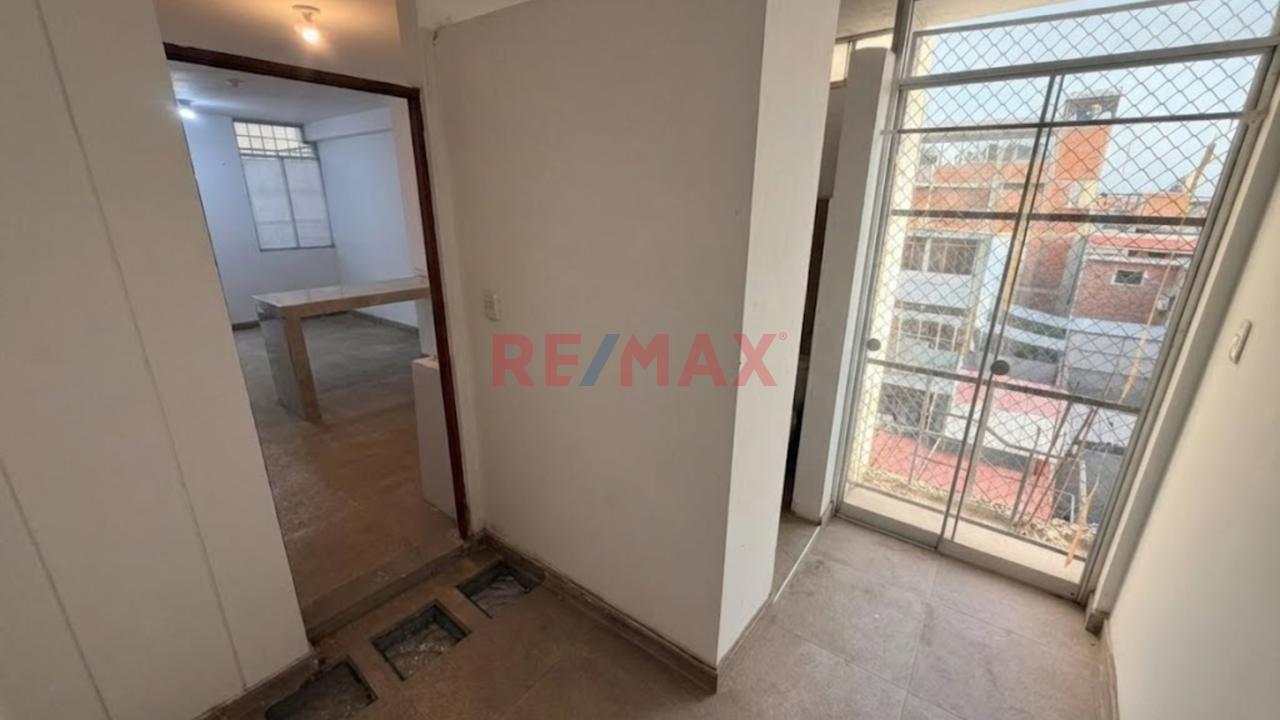 Casa En Venta 3 Pisos Urb Vista Alegre Jose Leonardo Ortiz - 14