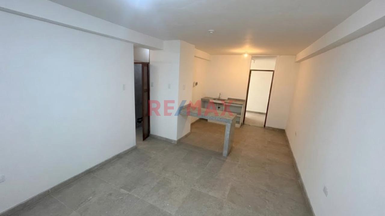 Casa En Venta 3 Pisos Urb Vista Alegre Jose Leonardo Ortiz - 10