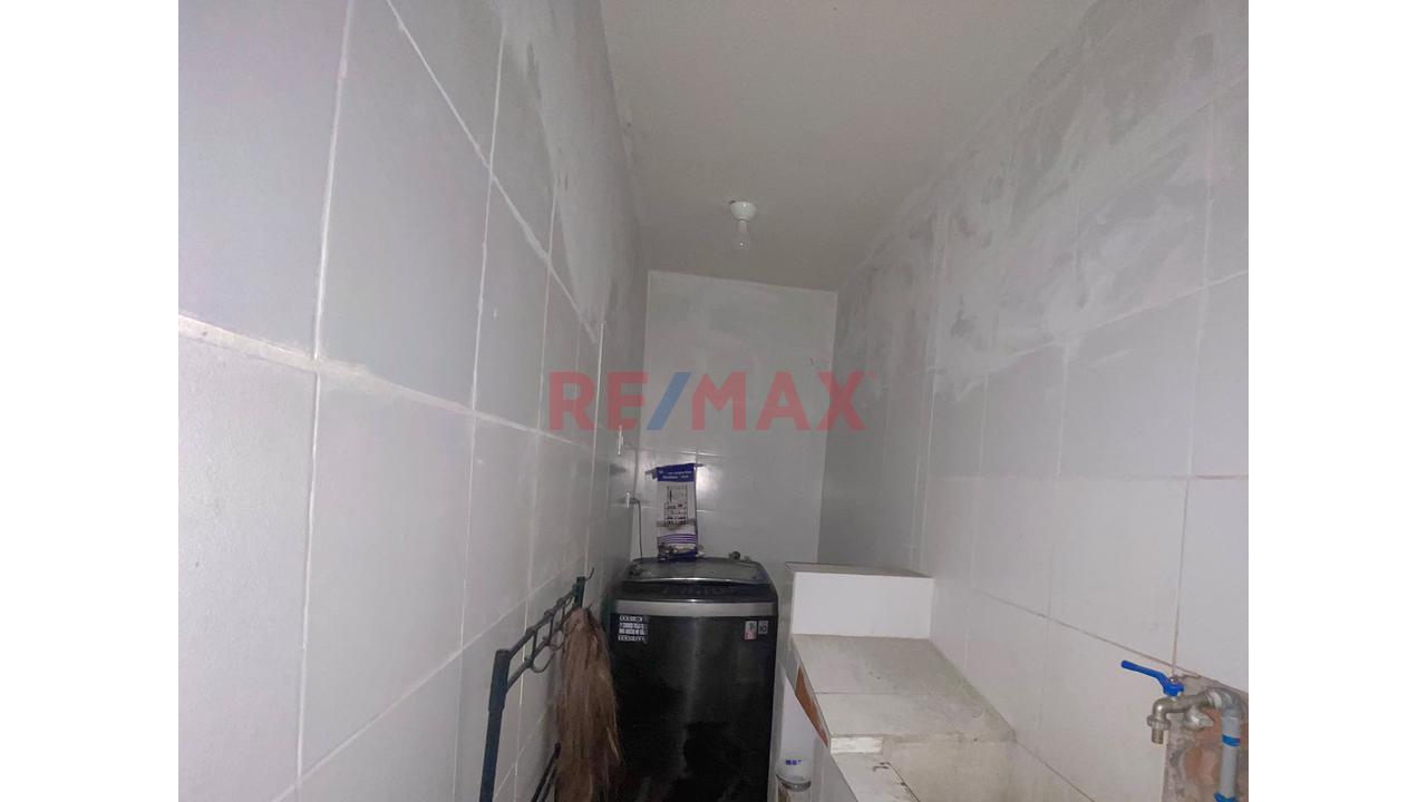 Casa Comercial En Venta En La Victoria - 8