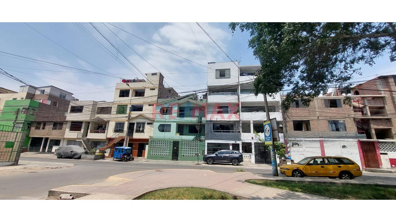 Ocasión Se Remata Departamento Duplex 5To Y 6To Piso (Escaleras)  Area Total 180M2 Y Area Techada 142 M2 Frente A Parque, Mercados Y Mall Aventura Plaza Sta Anita, Unico Propietario, Documentos En Reg — foto 2