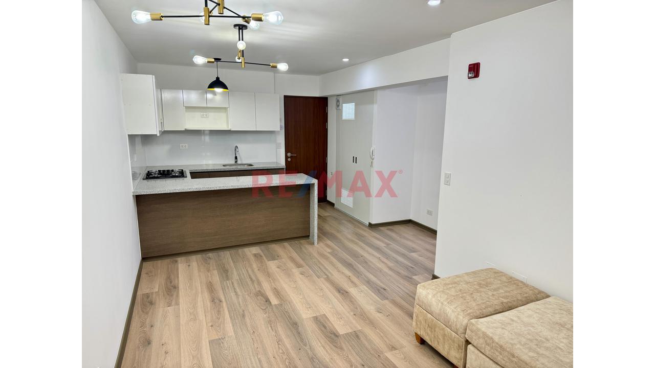 Alquilo Hermoso Departamento En Coronel Inclán, Miraflores — foto 3