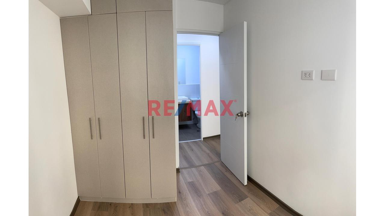 Alquilo Hermoso Departamento En Coronel Inclán, Miraflores — foto 9