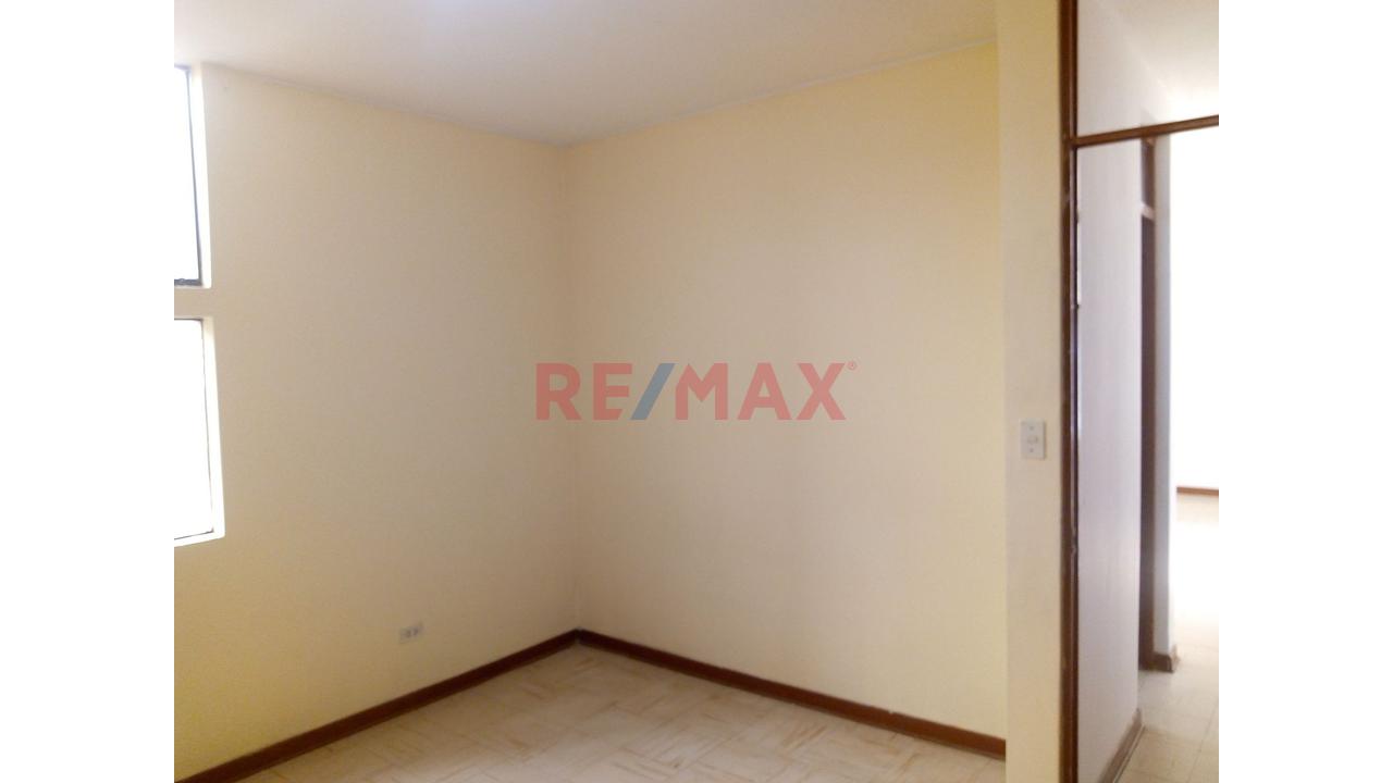 Venta De Departamento De 02 Habitaciones - Miraflores - Cerca Al Hospital Cayetano 📍 - 3