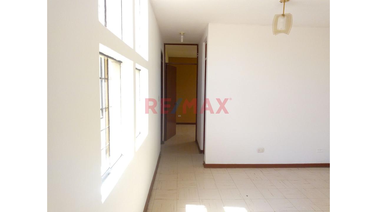 Venta De Departamento De 02 Habitaciones - Miraflores - Cerca Al Hospital Cayetano 📍 - 8