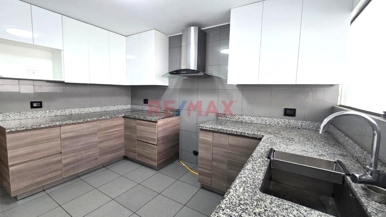 🏡 Dúplex De Lujo En Santiago De Surco | Amplios Ambientes, Terrazas Y Acabados Remodelados - 6