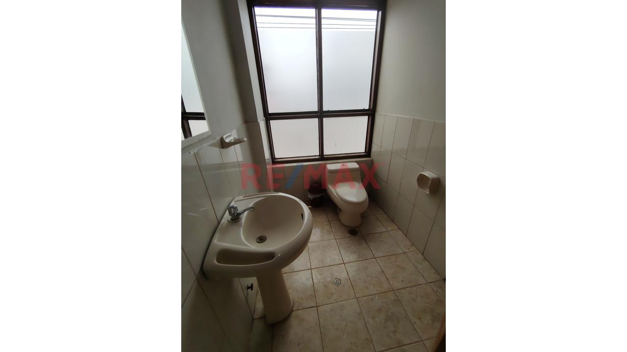 Se Vende: Hotel En Yurimaguas Amoblado Con Vista Al Rio Huallaga - 2