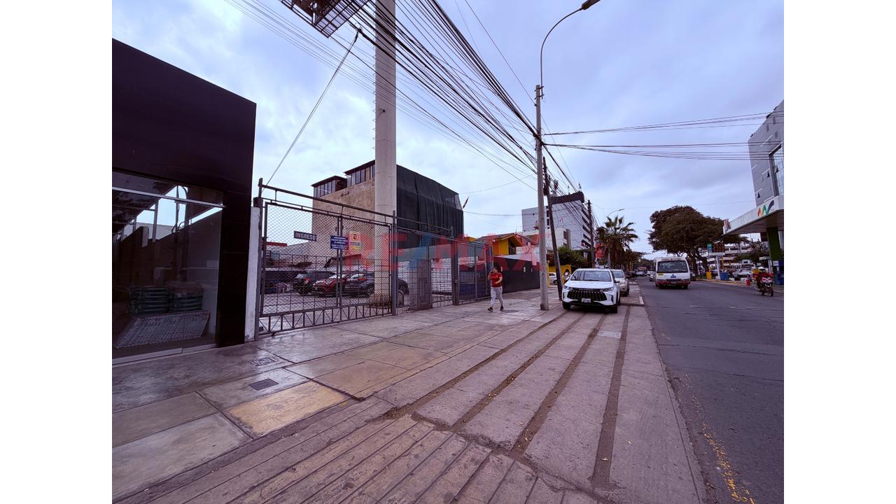 Terreno Comercial En Venta En Miraflores – Av. Benavides | 354 M² | Cz | Cpu:10 Pisos - 10