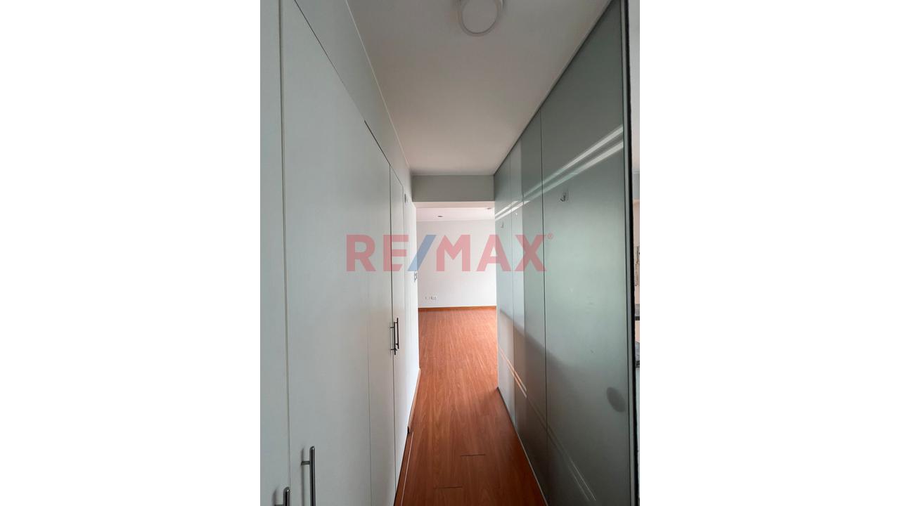 Excelente Duplex De 129.47 M2 Ubicado En La Cuadra 6 De Enrique Palacios. Excelente Zona, A Pasos De Av. Pardo, Santa Cruz, Óvalo Gutiérrez Y Parque Kennedy. — foto 10