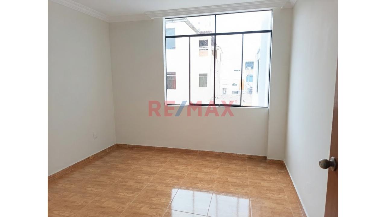 ¡Vive Frente Al Circuito Mágico Del Agua! Dpto. En 1Er Piso - 3 Dorm. En Santa Beatriz - 11